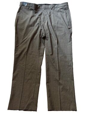 Haggar Straight Fit Gray plaid Dress Pants Size 40 X 30” NWT Mens Warehouse